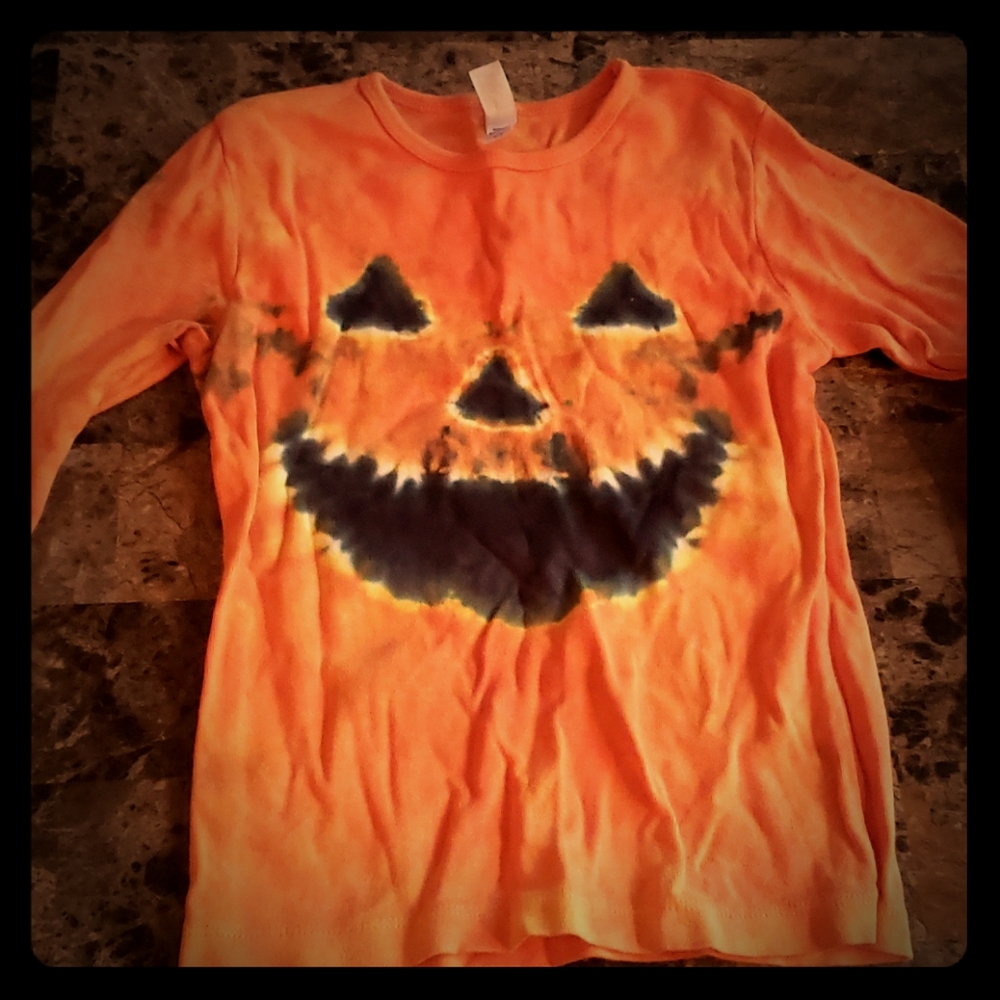 cute halloween tye dye tee for girls